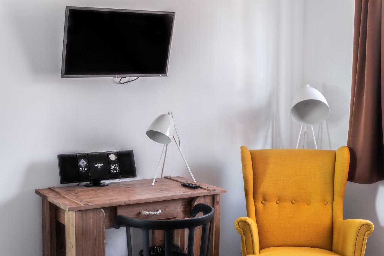 Szabolcs Vezer Panzio Bed & Breakfast Ngoại thất bức ảnh